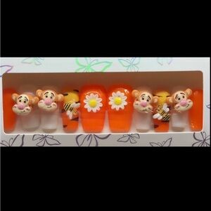Orange Tiger-Themed press on nails